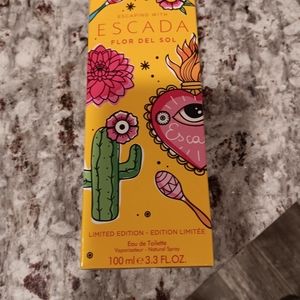 💕NWT💕3.3 FL OZ ESCADA FLOR DEL SOL PERFUME